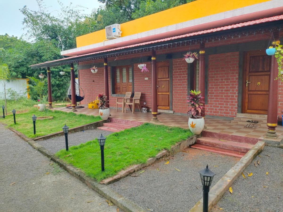 אורוויל De Asian Villa Pondicherry מראה חיצוני תמונה